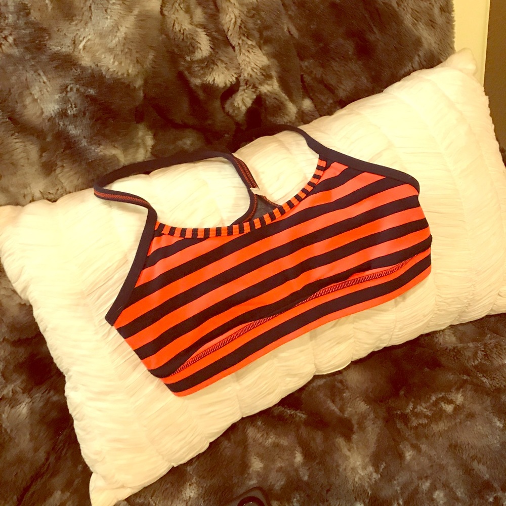 Lulu lemon sports bra